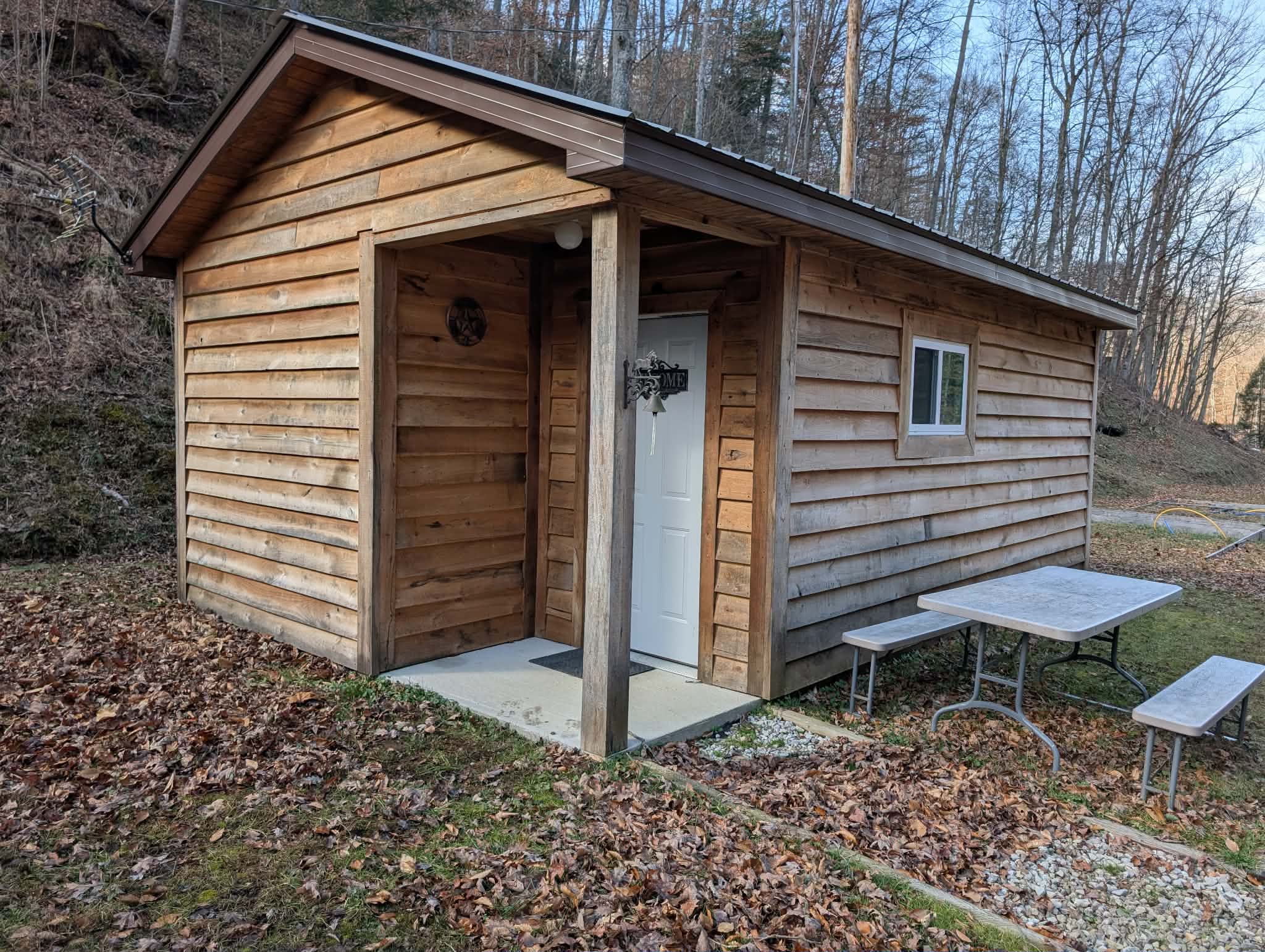 Outlaw Cabin Image 2